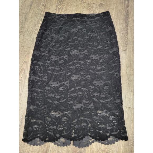 Chico's Size 0 Black Velour Lace Overlay Scalloped Edge Skirt - US Size 4 Small - Picture 1 of 6